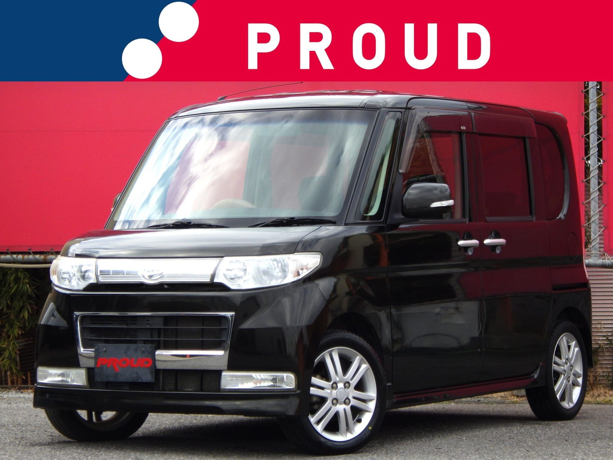 ダイハツ タントカスタムの画像1