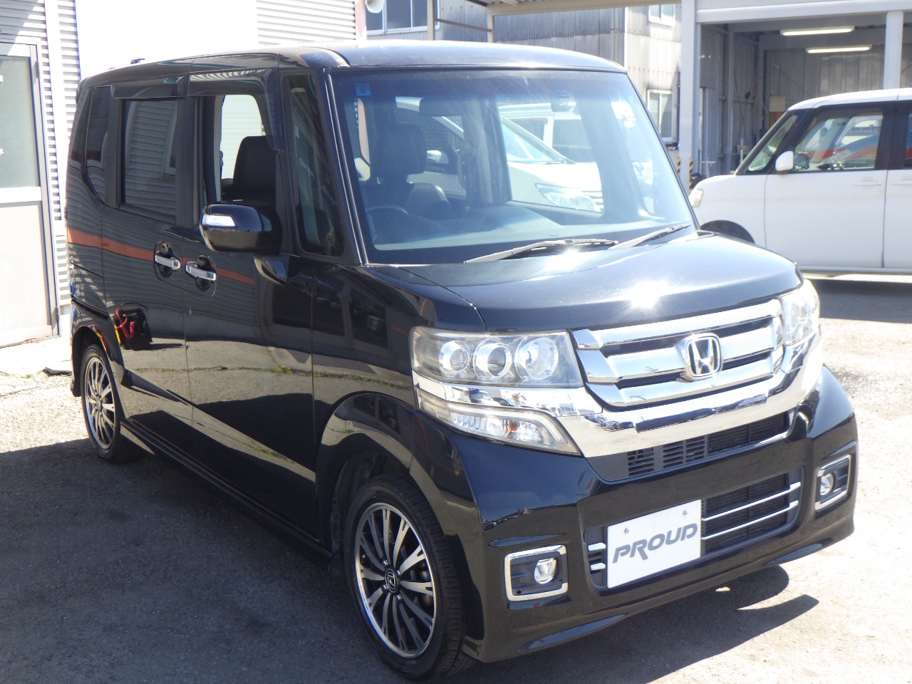 ホンダ N-BOXカスタムの画像6