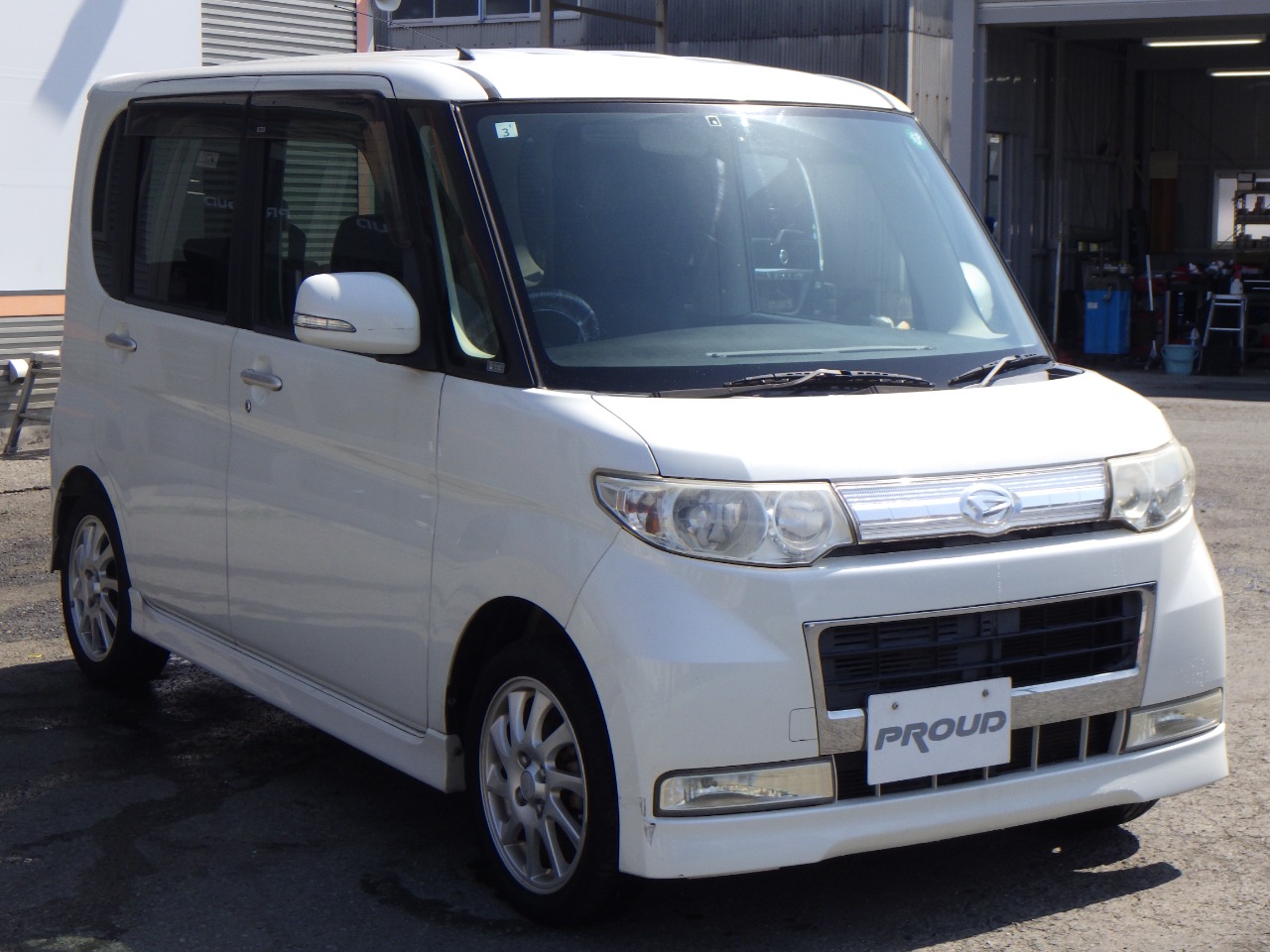 ダイハツ タントカスタムの画像3