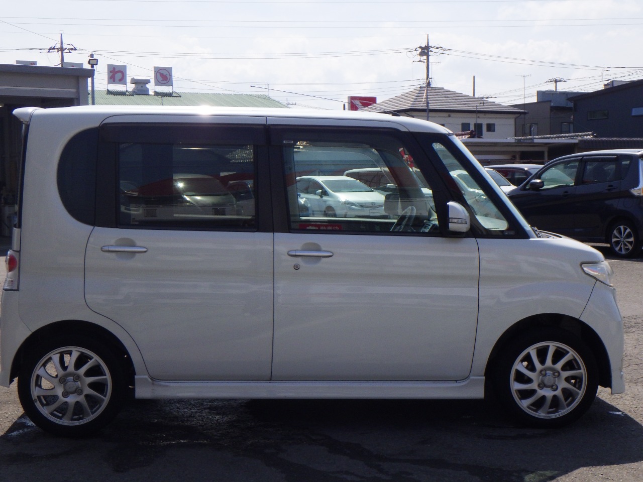 ダイハツ タントカスタムの画像4