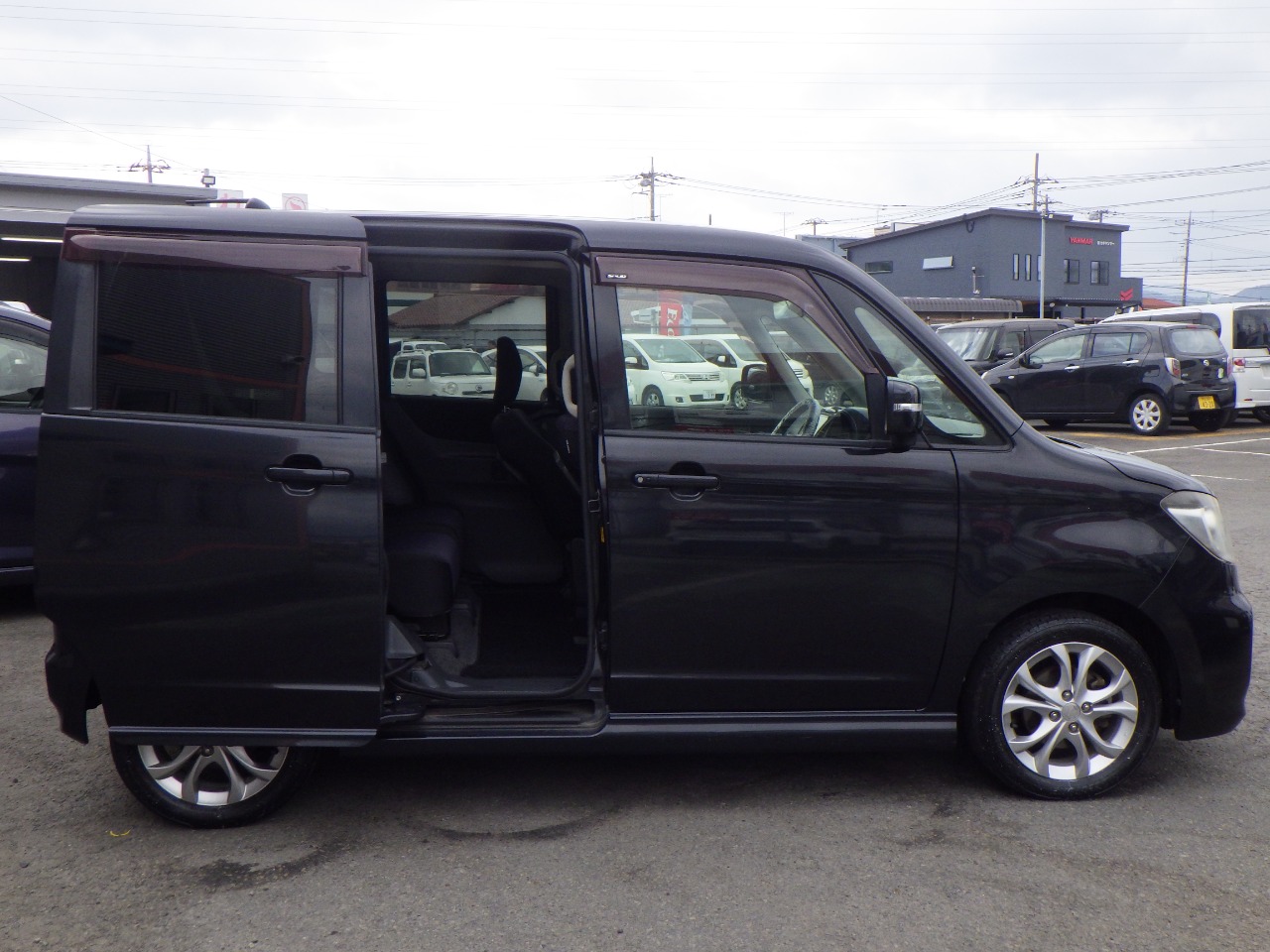 スズキ ソリオバンディットの画像5