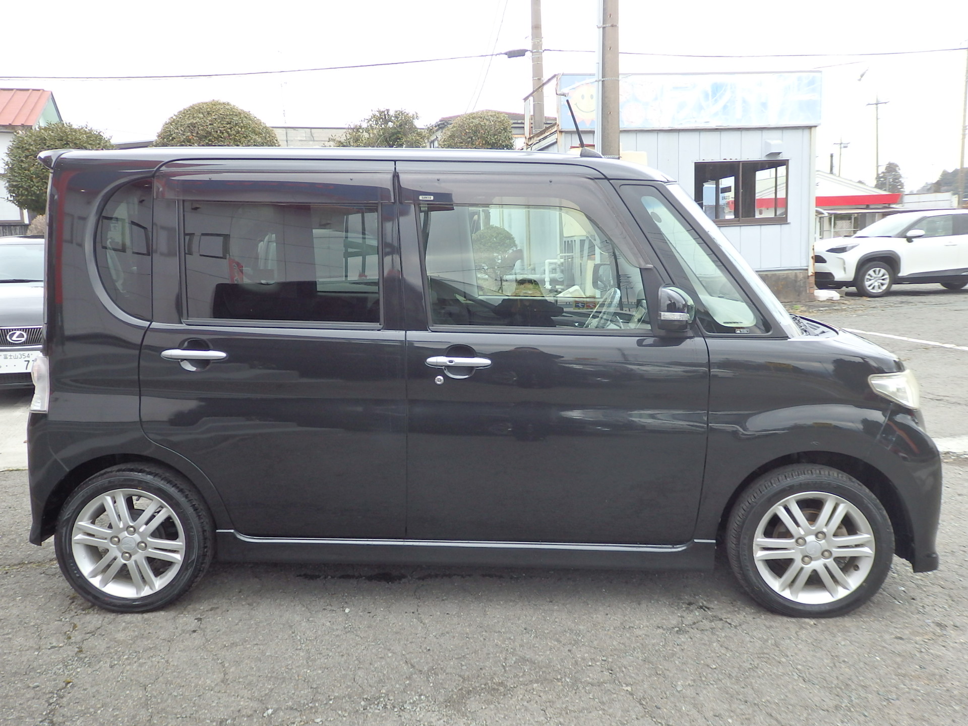 ダイハツ タントカスタムの画像4