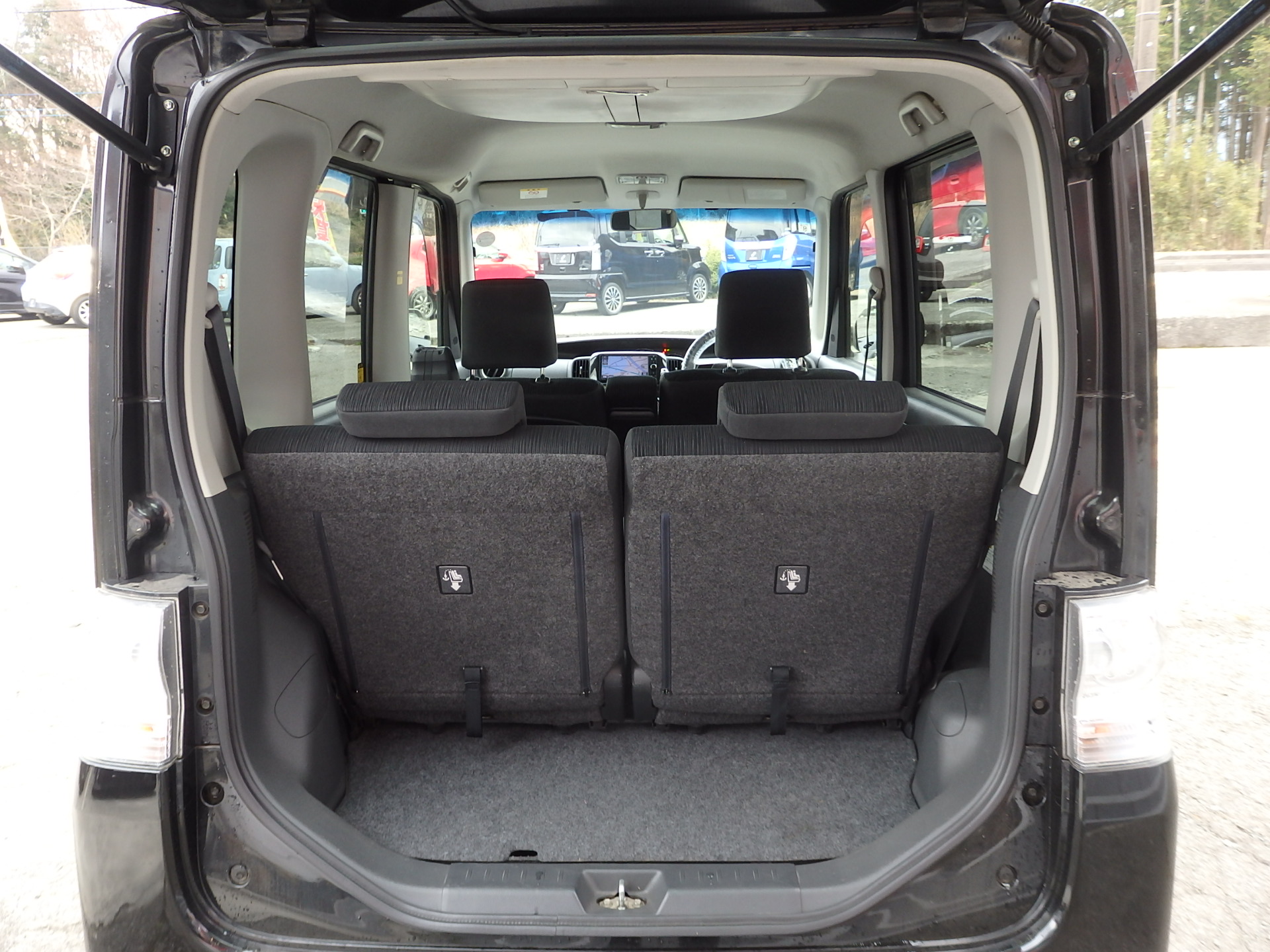 ダイハツ&nbsp;タントカスタムの画像11