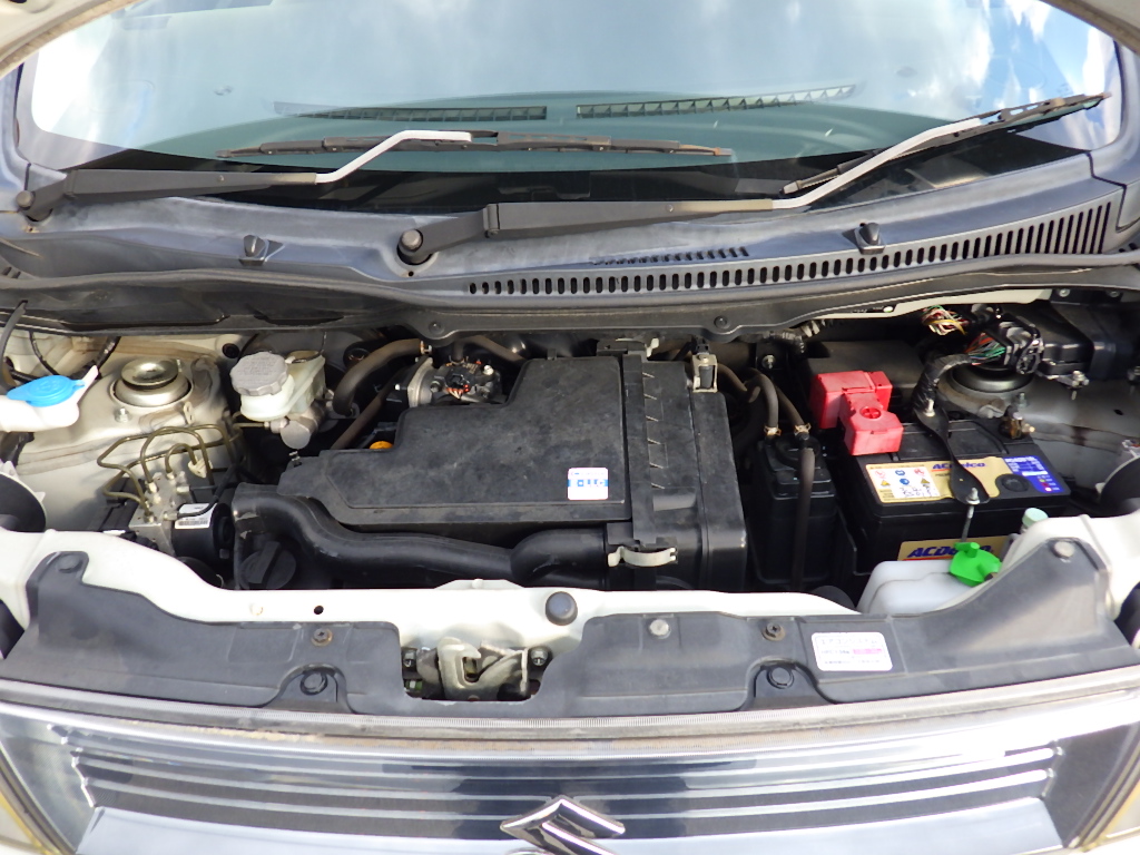 スズキ ワゴンRスティングレーの画像2