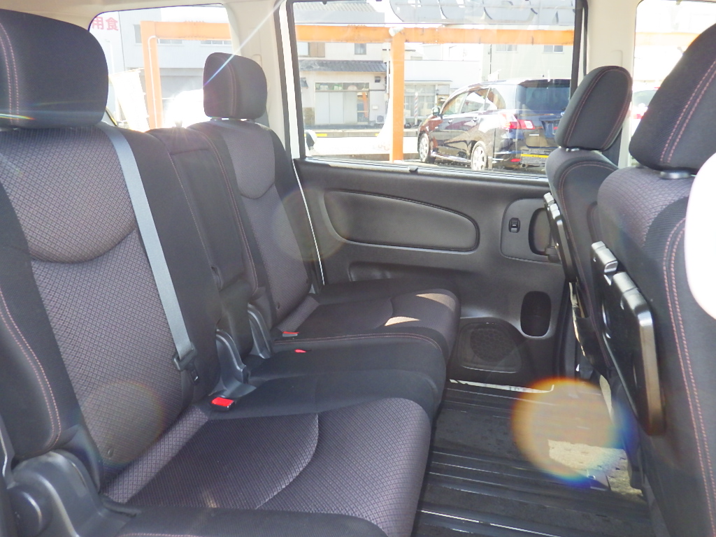 日産&nbsp;セレナの画像9