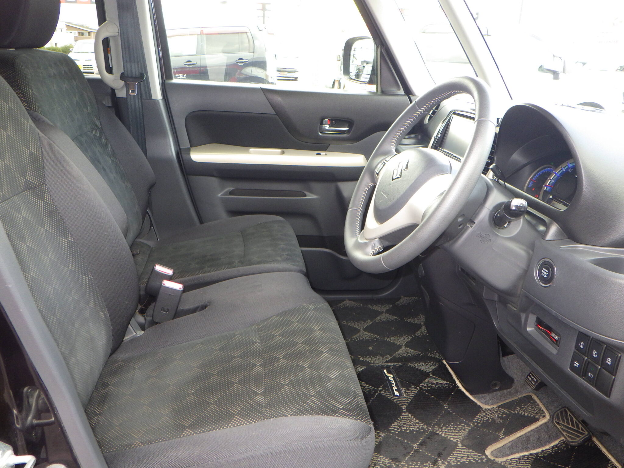 スズキ&nbsp;スペーシアカスタムの画像9