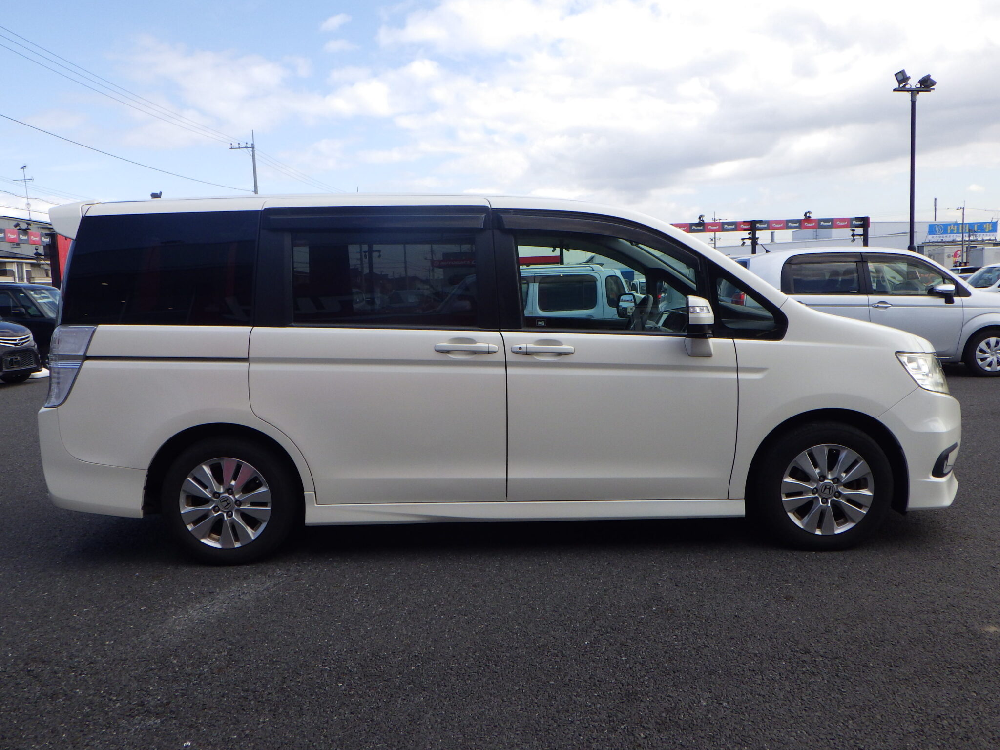 ホンダ ステップワゴンスパーダの画像4