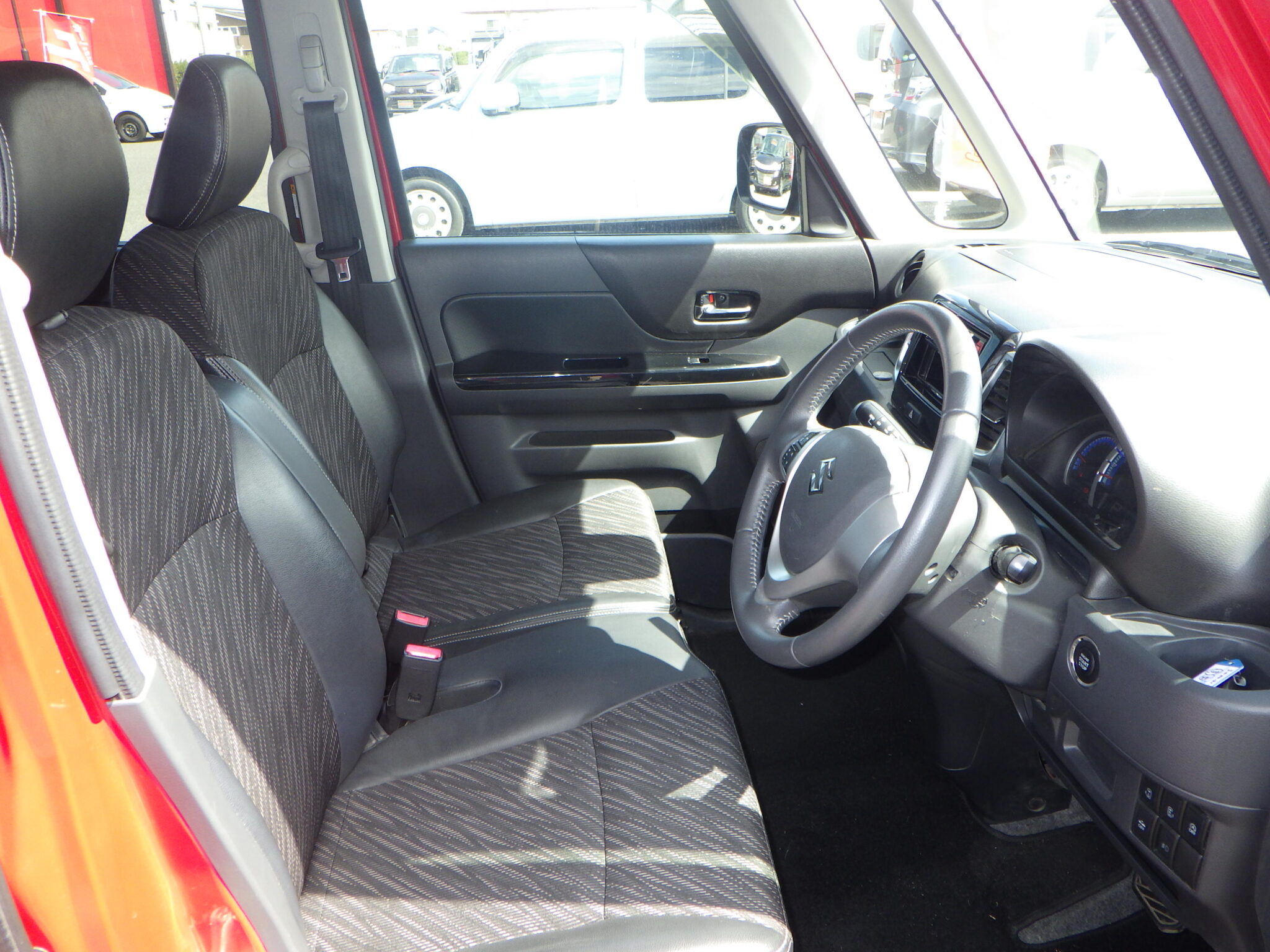 スズキ&nbsp;スペーシアカスタムの画像9