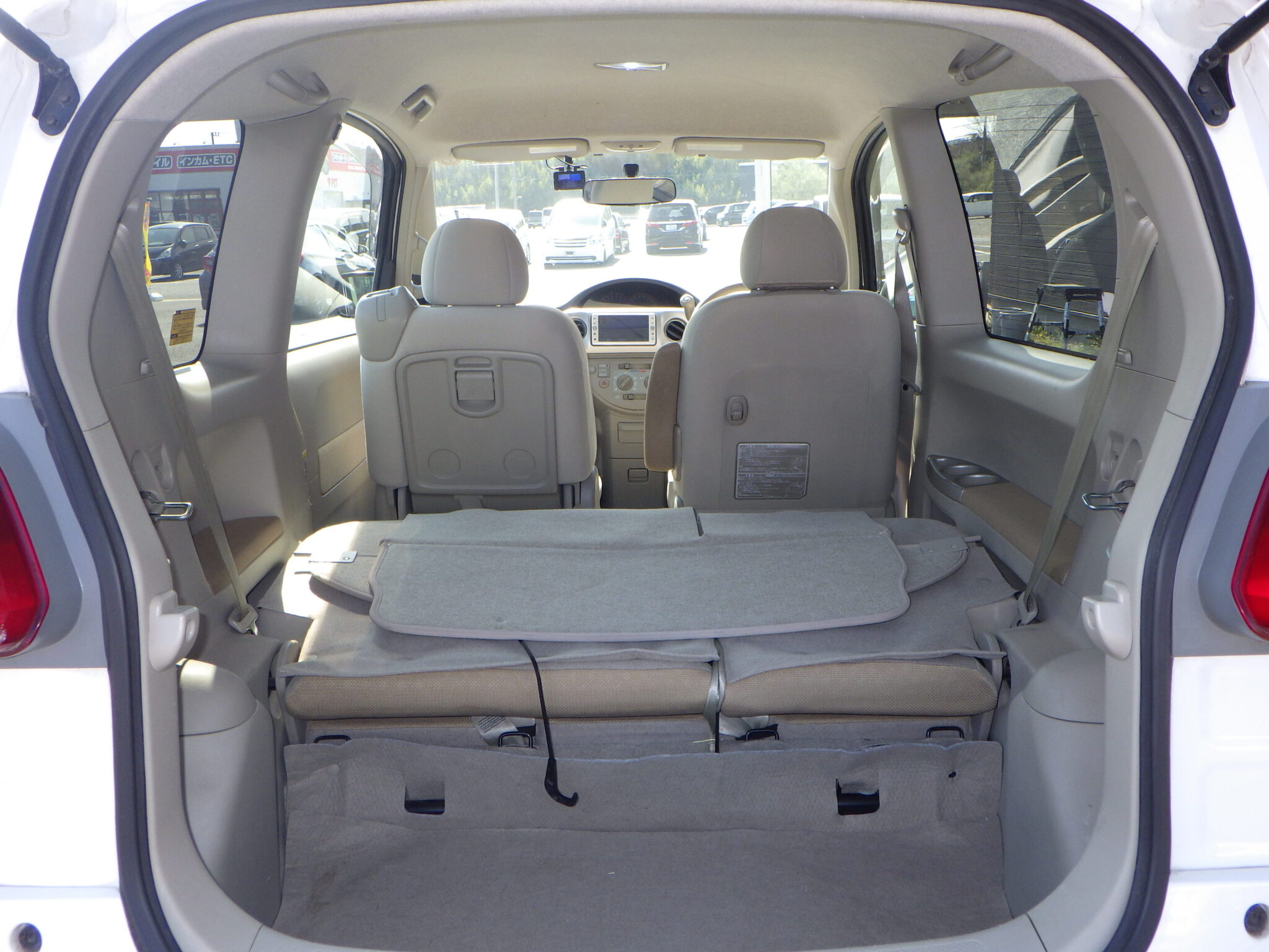 トヨタ ポルテの画像10