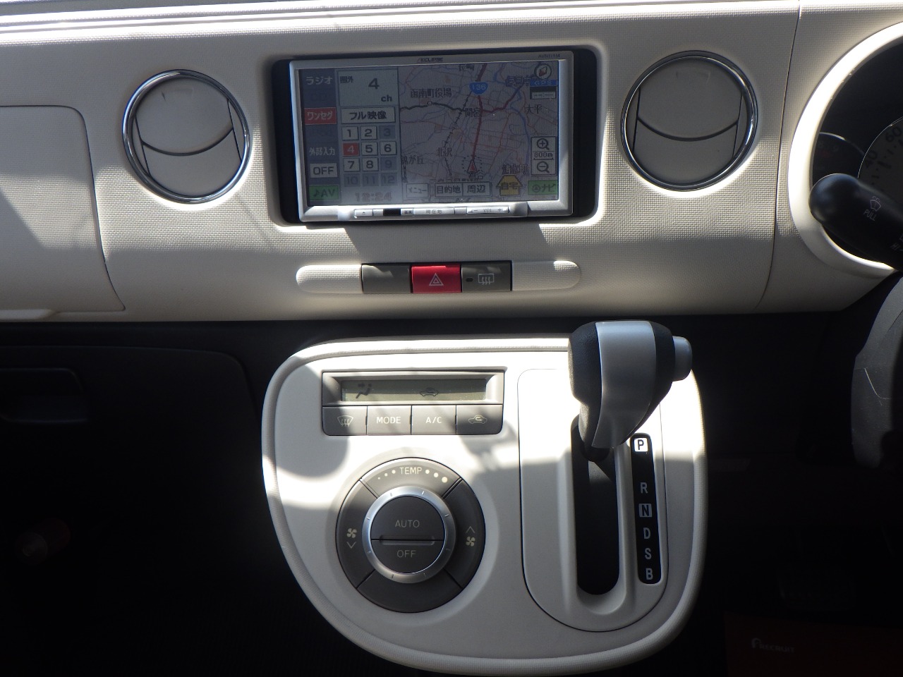 ダイハツ ミラココアの画像15