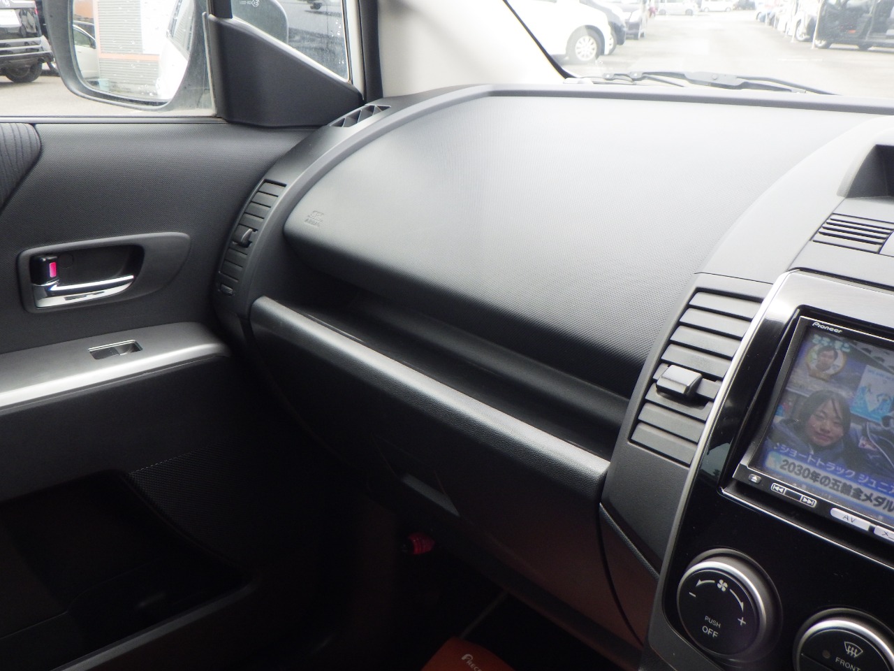 マツダ プレマシーの画像19