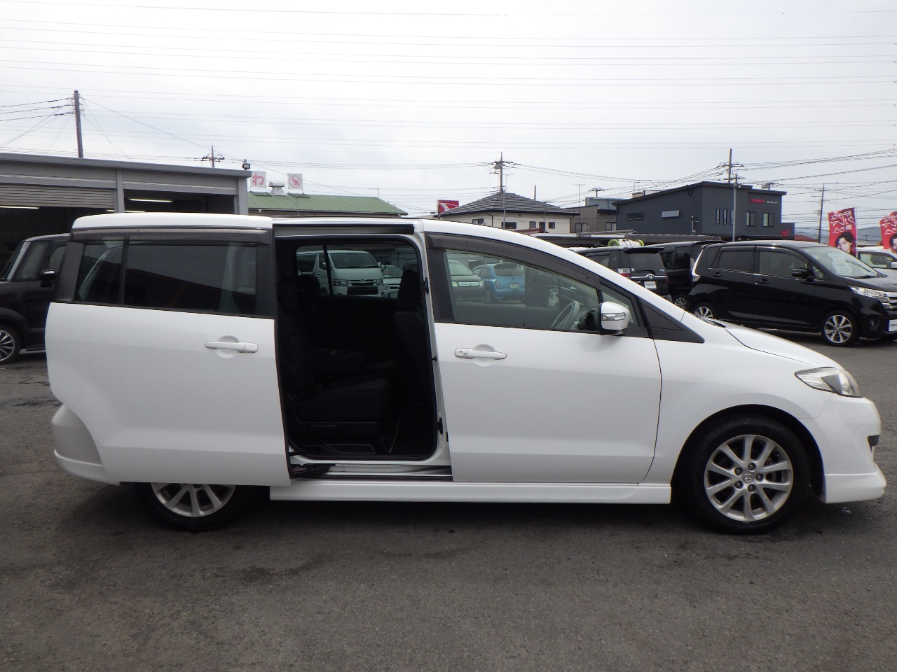 マツダ プレマシーの画像4