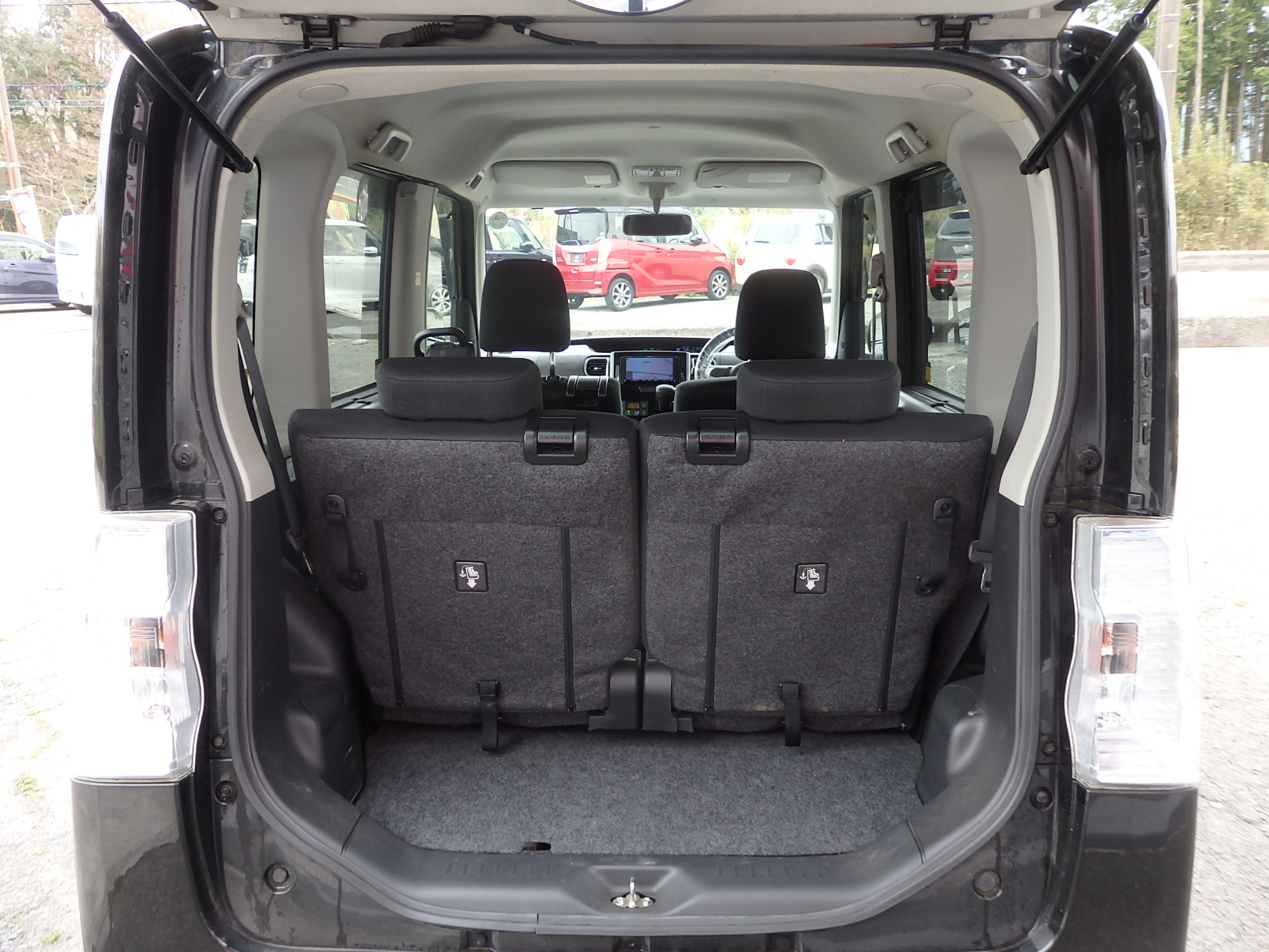 ダイハツ&nbsp;タントカスタムの画像11