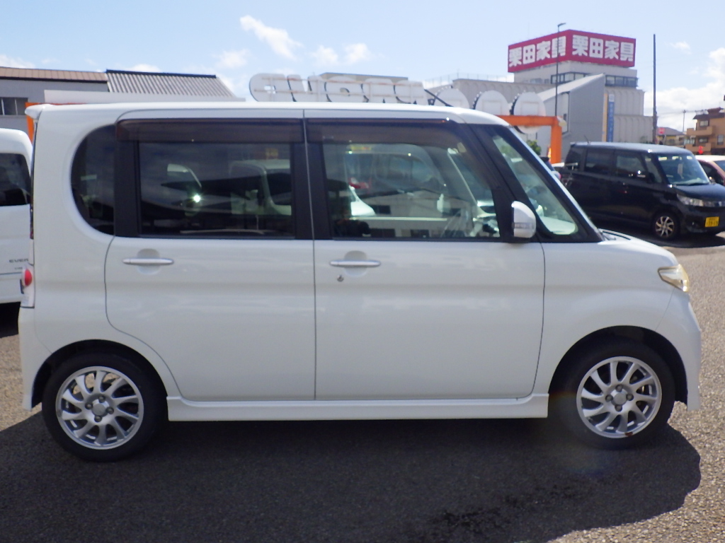 ダイハツ&nbsp;タントカスタムの画像16