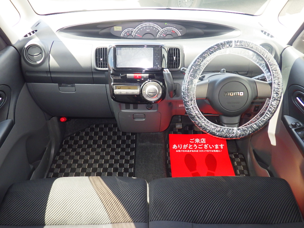 ダイハツ タントカスタムの画像3