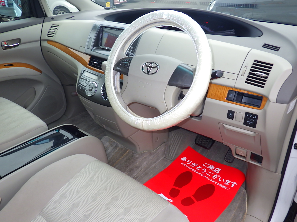トヨタ&nbsp;エスティマの画像7