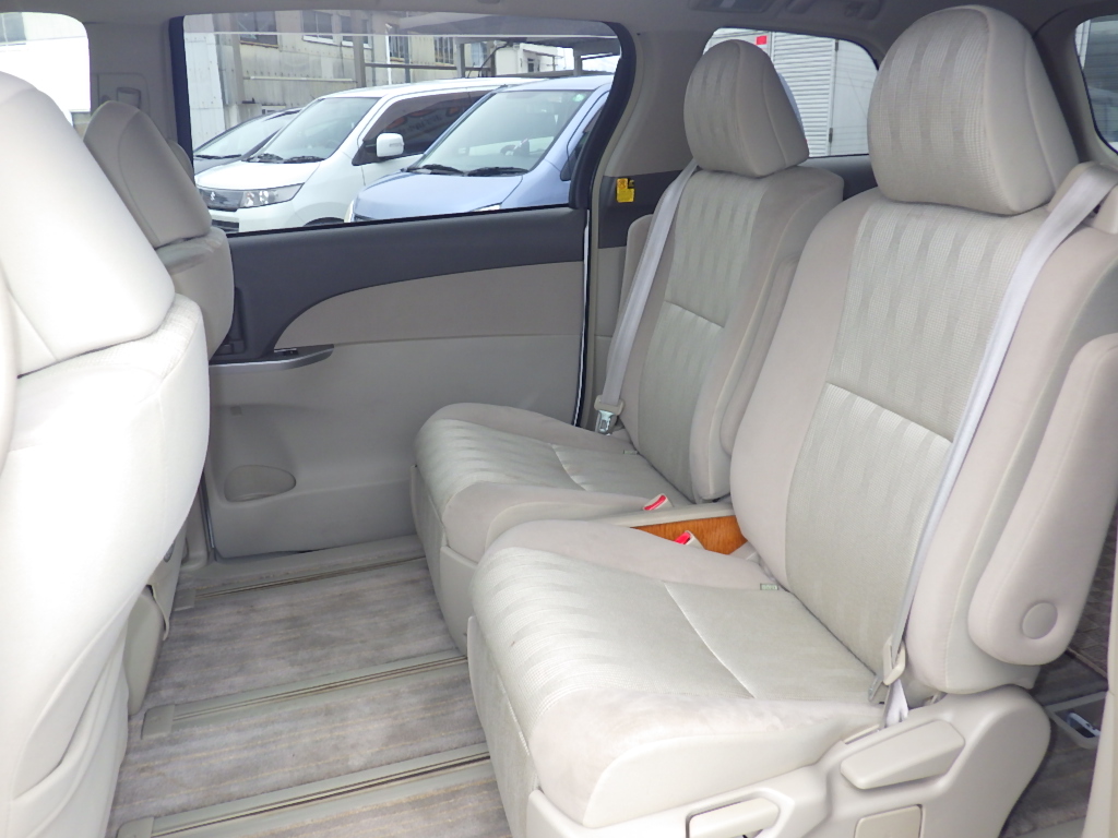 トヨタ&nbsp;エスティマの画像13