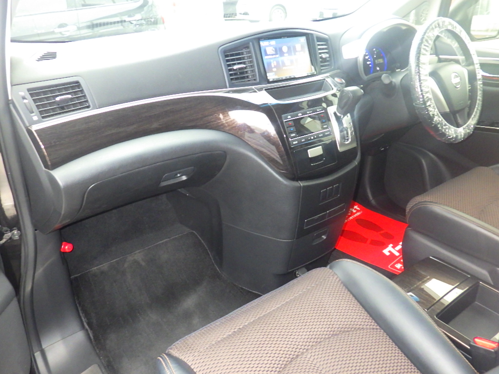 日産&nbsp;エルグランドの画像11