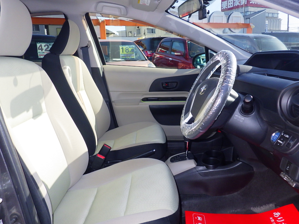 トヨタ&nbsp;アクアの画像8