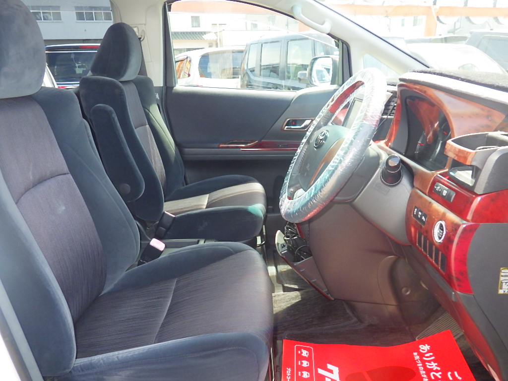 トヨタ&nbsp;ヴェルファイアの画像8