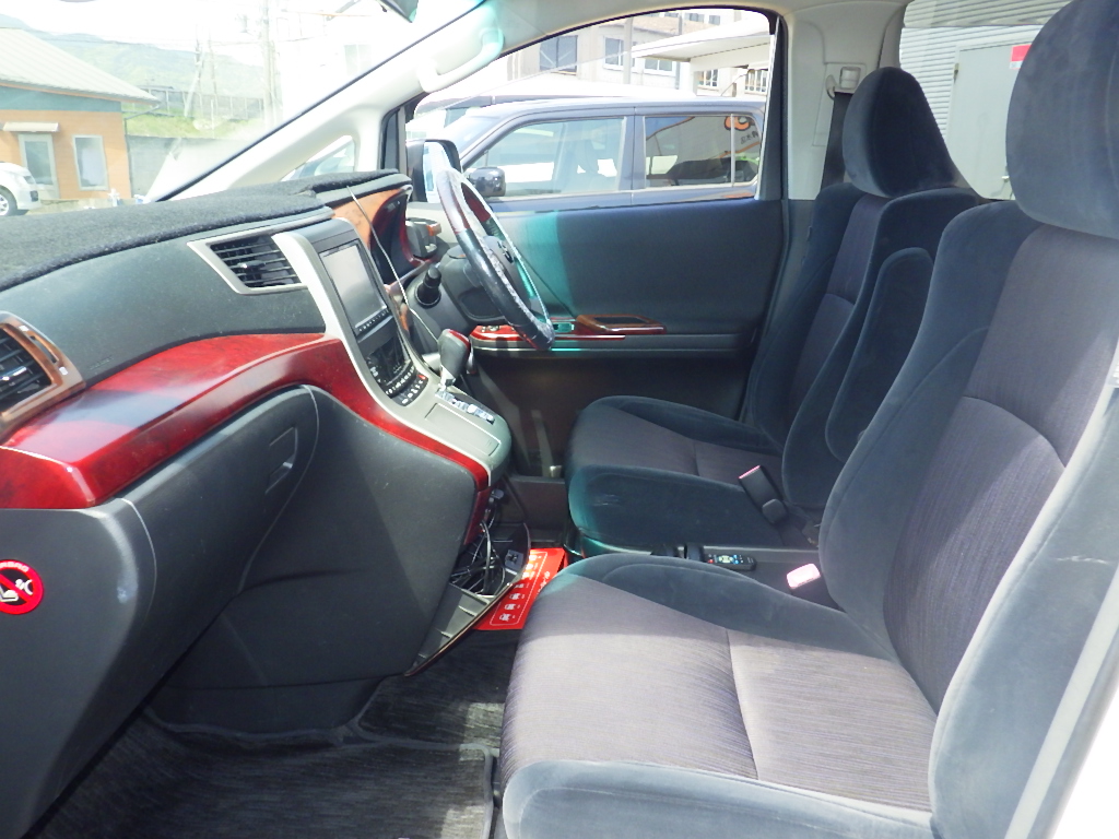 トヨタ&nbsp;ヴェルファイアの画像12