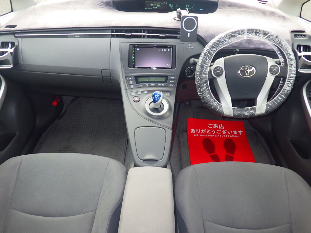 トヨタ プリウスの画像3