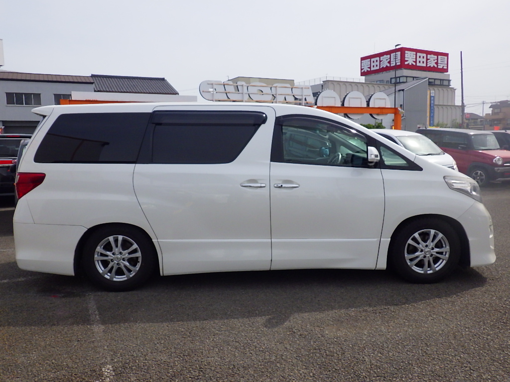 トヨタ&nbsp;アルファードの画像16