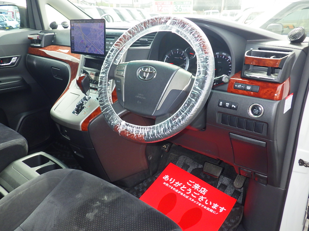 トヨタ&nbsp;アルファードの画像7