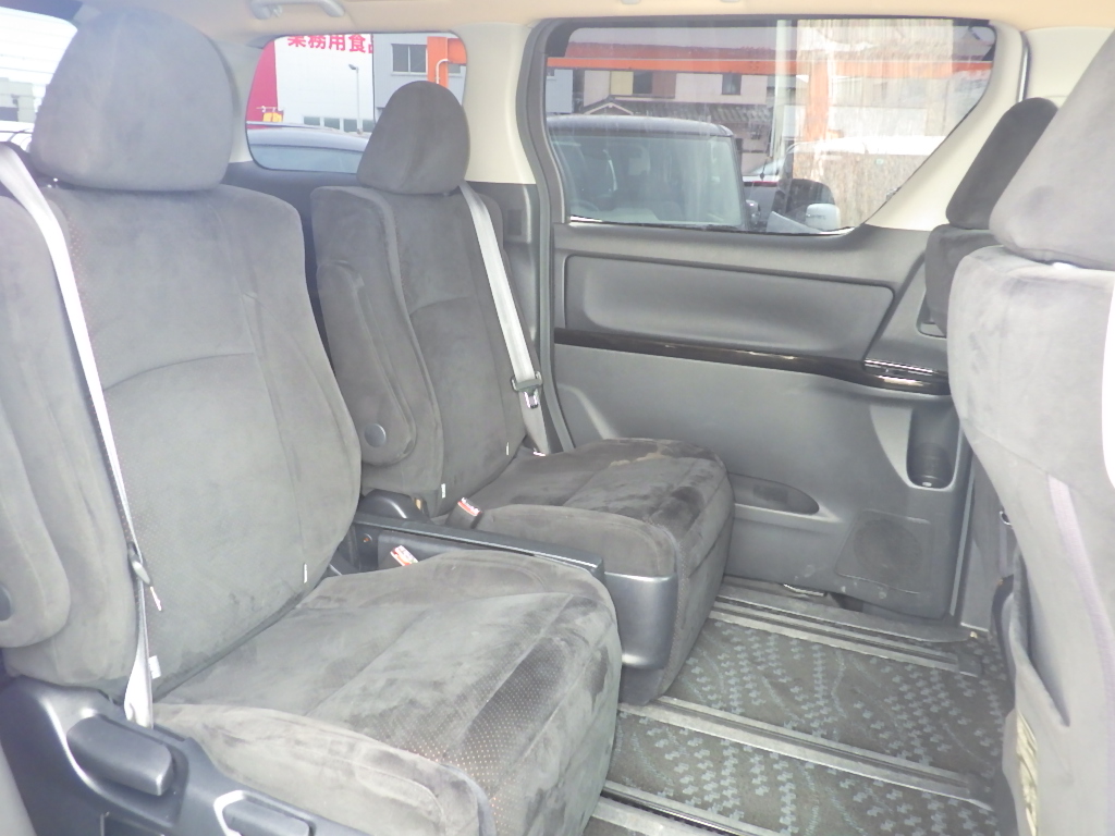 トヨタ&nbsp;アルファードの画像9