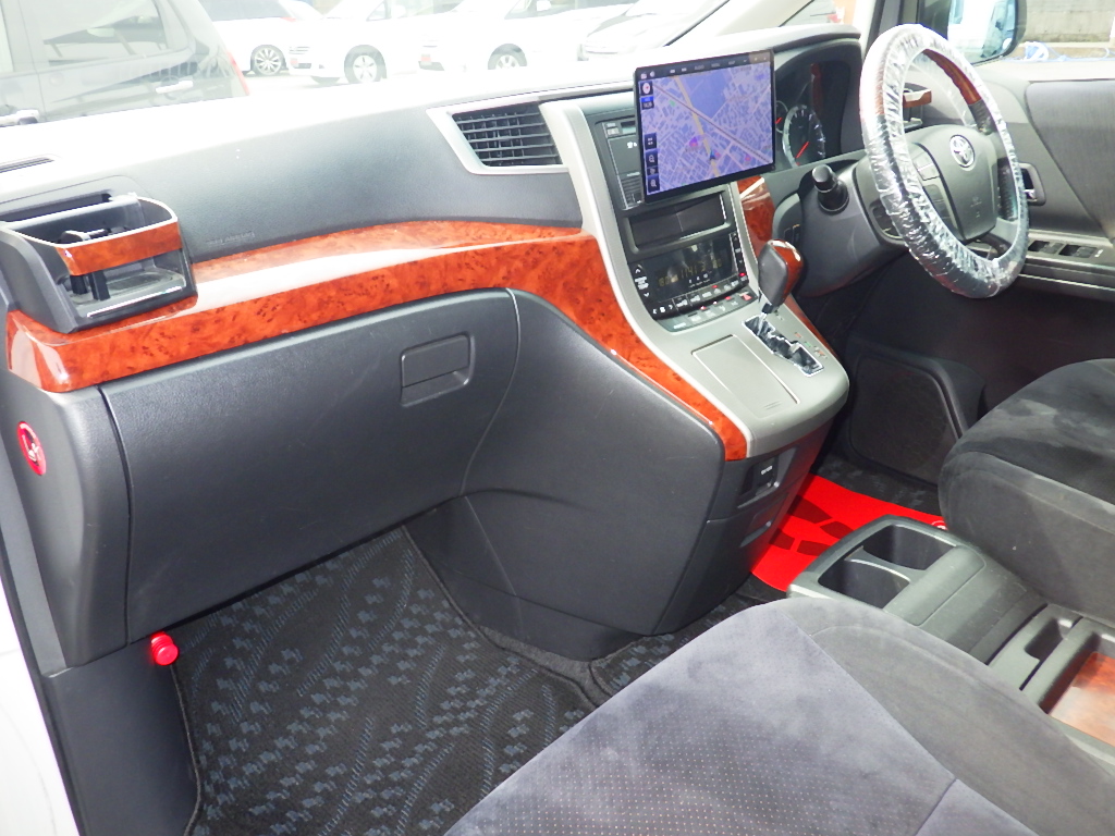 トヨタ&nbsp;アルファードの画像11