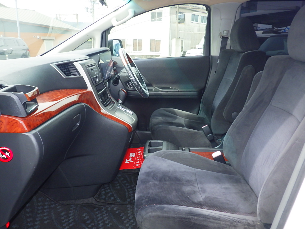 トヨタ&nbsp;アルファードの画像12