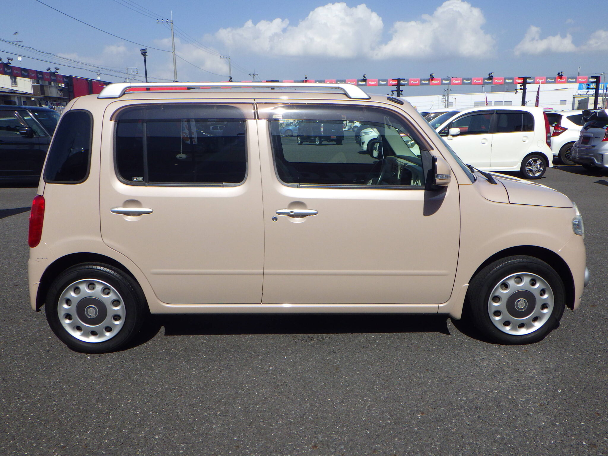 ダイハツ ミラココアの画像4