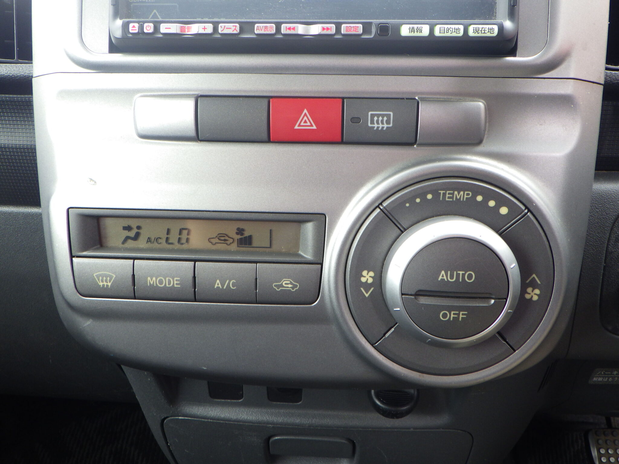 ダイハツ タントカスタムの画像16